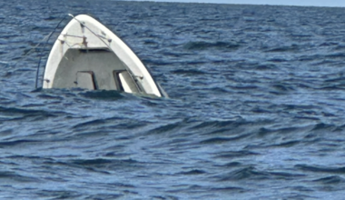3 men rescued after boat capsized 8 miles from shore near Ashtabula
