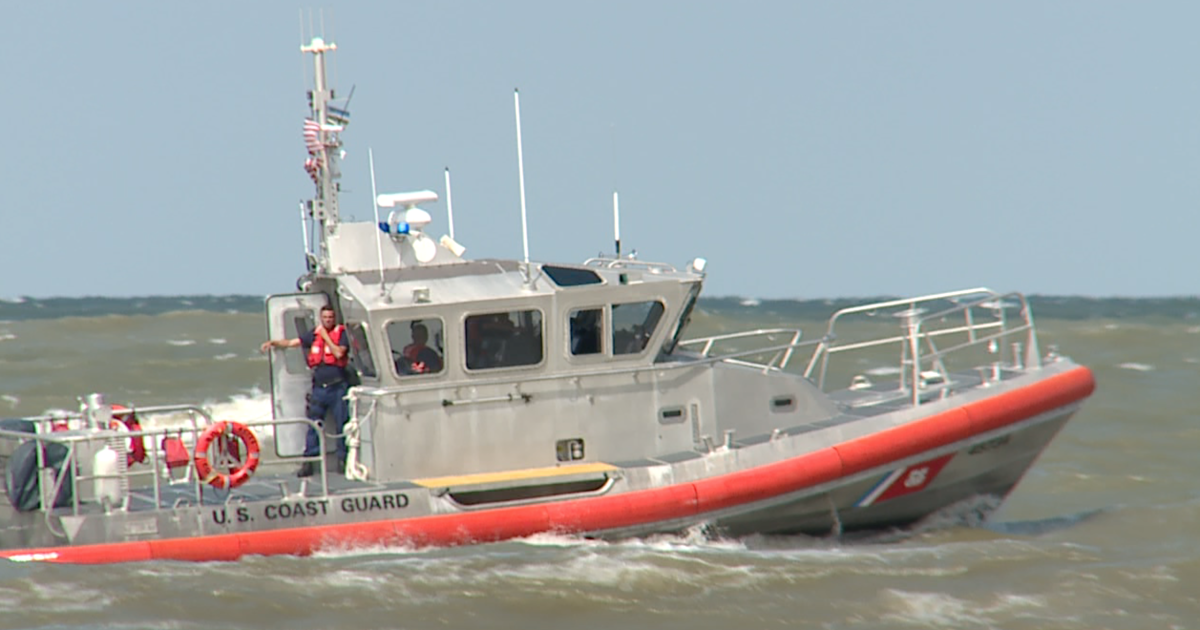 U.S. Coast Guard searching for man after boat overturns on Lake Erie