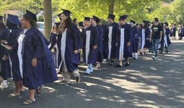 SHS seniors return to Salisbury Elementary School for traditional senior walk – Lehigh Valley Press