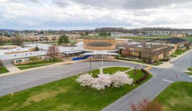Resident questions school district spending, tax hike – Lehigh Valley Press