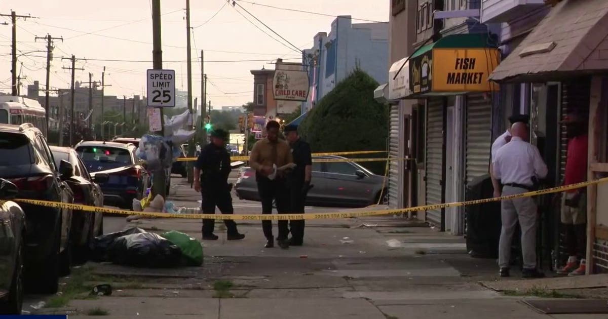 Off-duty Philadelphia police officer critically injured in overnight double shooting