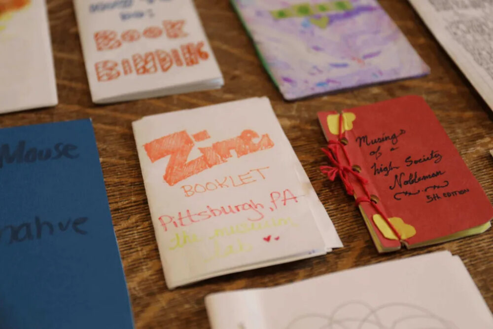 Creative workshops for the whole family: zine-making, photo-binding and more