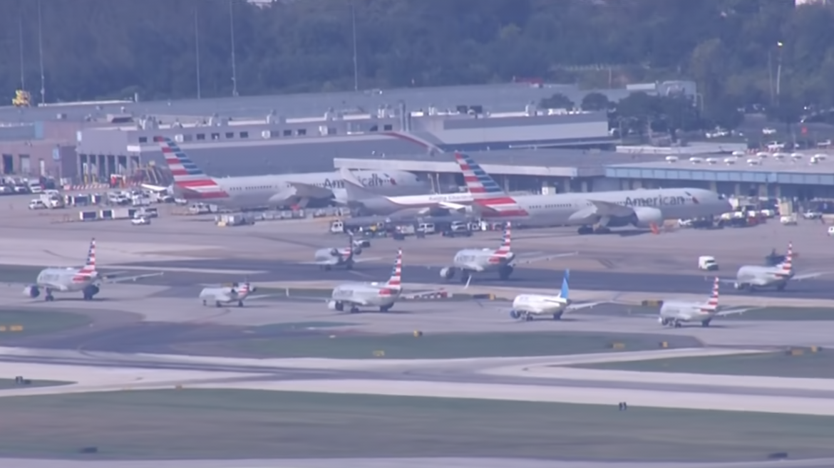 Phila. airport ground stop, flight delays caused by equipment outage
