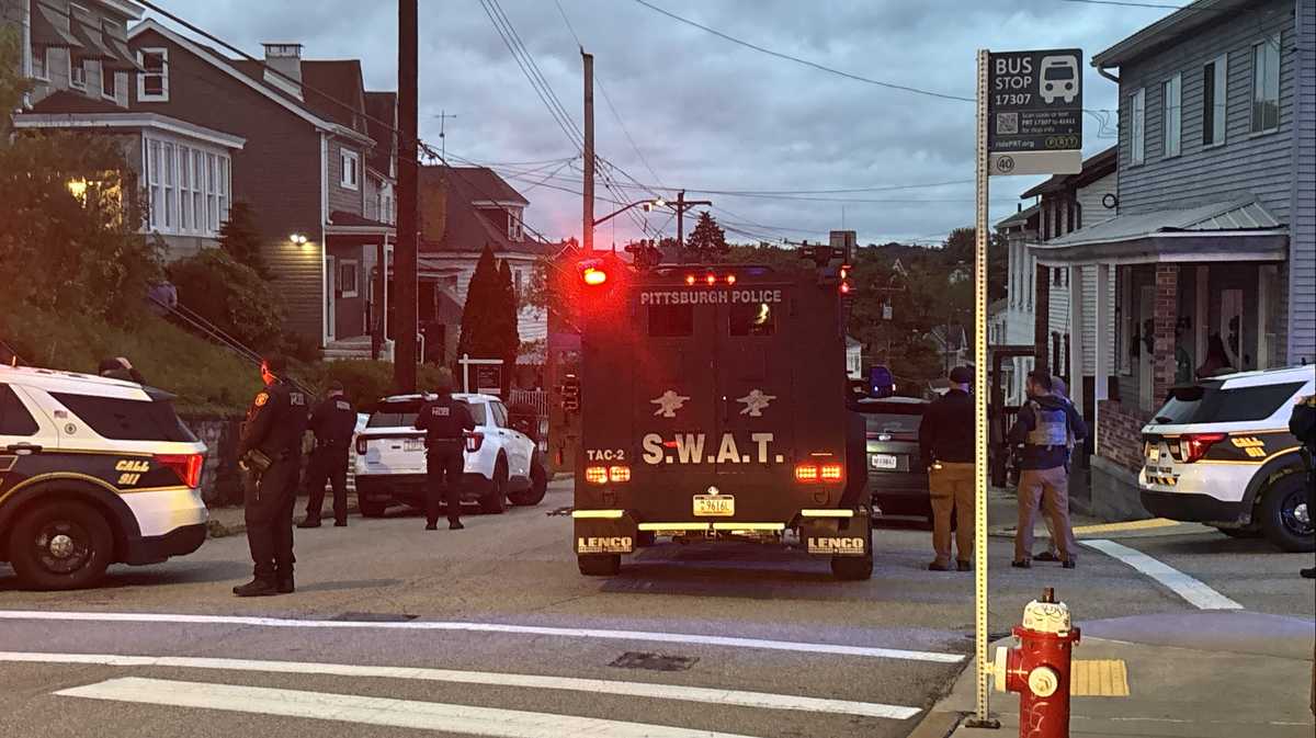 Pittsburgh SWAT situation in Mount Washington
