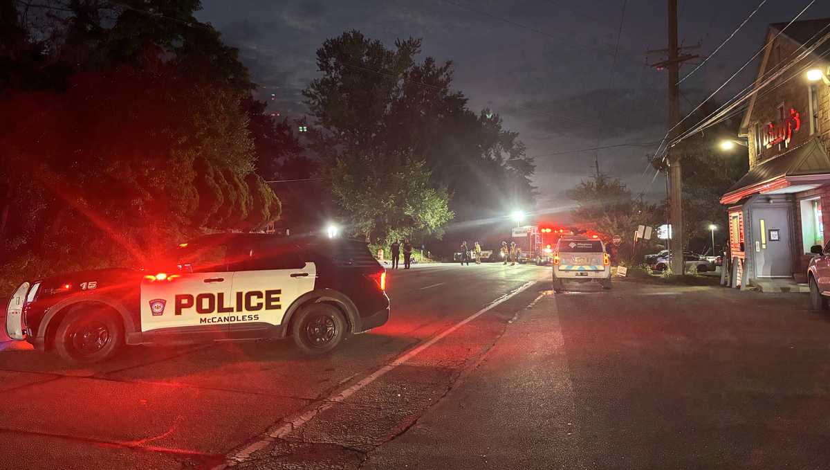 Crash on Perry Highway in McCandless, Allegheny County