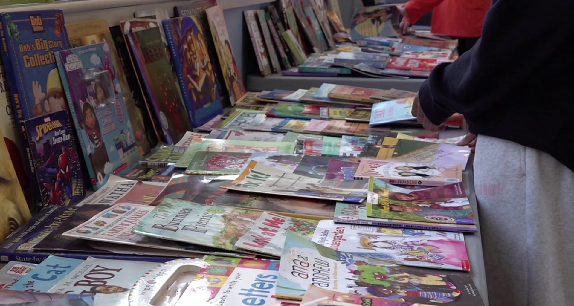 Scranton school collects nearly 1,000 books as part of 'Dolly Day' celebration