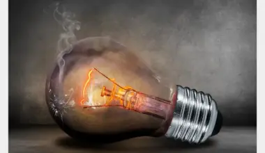 lightbulb electricity