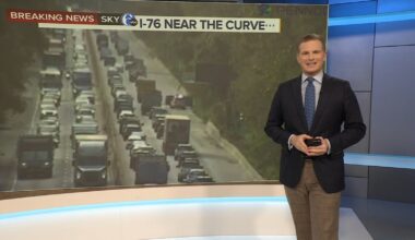 Car fire blocks lanes of Schuylkill Expressway near Conshohocken curve during morning rush