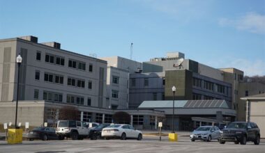 Talks to reopen rural Pennsylvania hospital collapse
