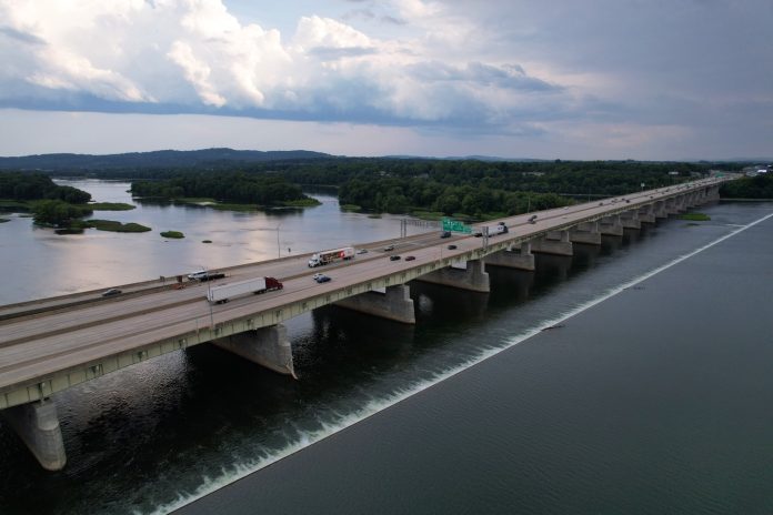 26257_Gov_I83Bridge_EmilyDamiano_001