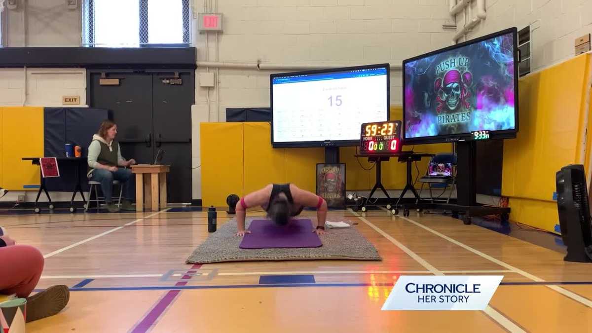 Pittsburgh teacher sets Guinness World Record with 1,826 pushups in an hour