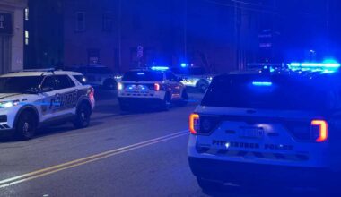 Man found shot in Pittsburgh apartment building lobby