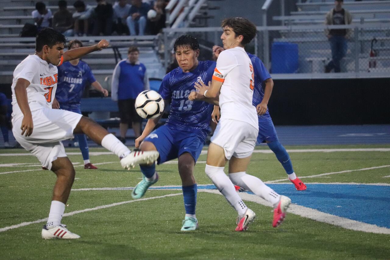 Falcons hand unbeaten Bethlehem its first setback of the season
