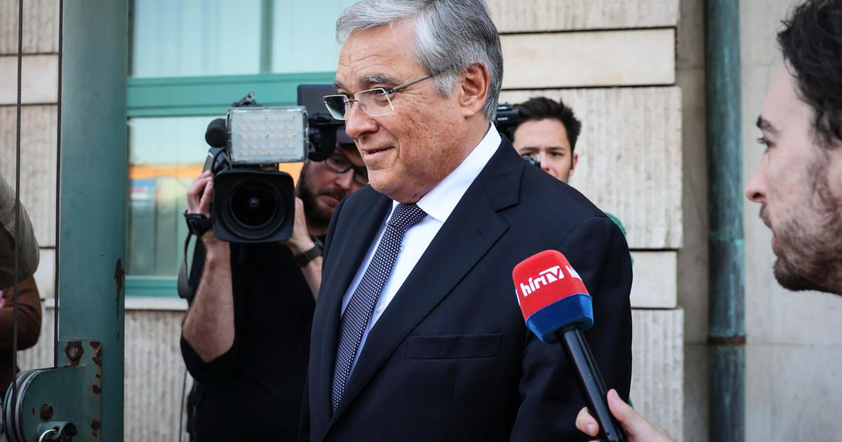 Hungary orders 10 Russian diplomats to leave the country over activities deemed unacceptable | Ap-world