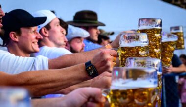 Oktoberfest back at SteelStacks for 16th year, bringing steinholding, wiener dog races and more | Bethlehem Area