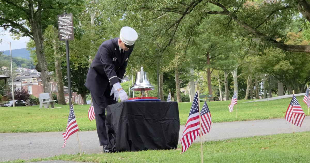 9/11 Bell Ringing at Reading City Park |