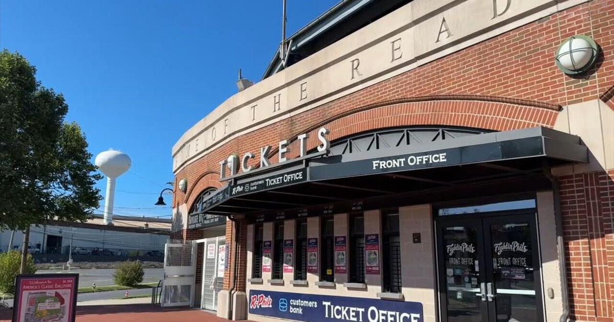 'It's been a long seven years': Reading fans celebrate Fightin Phils' playoff return | Reading Area