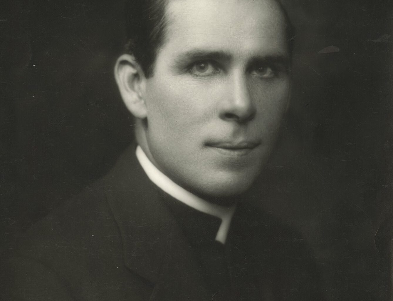 Archbishop Sheen: How the philosophy professor became ‘God’s microphone’ – Diocese of Scranton