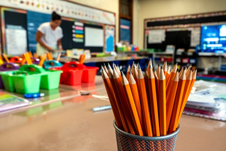 The Philadelphia School District is several thousand students off its projected enrollment, and trying to canvass to get students back before an Oct. 1 state deadline.