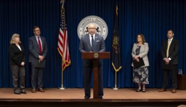 Auditor General Timothy L. DeFoor