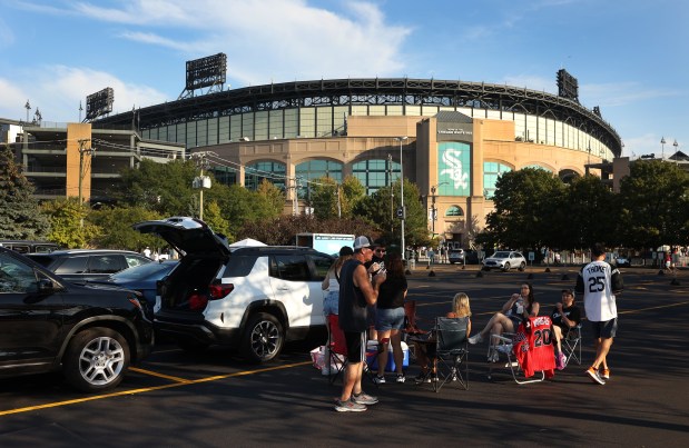 Chicago White Sox fans tailgate in the C Lot before a game between the Chicago White Sox and the Pittsburgh Pirates at Rate Field in Chicago on Sept. 8, 2026. (Chris Sweda/Chicago Tribune)
