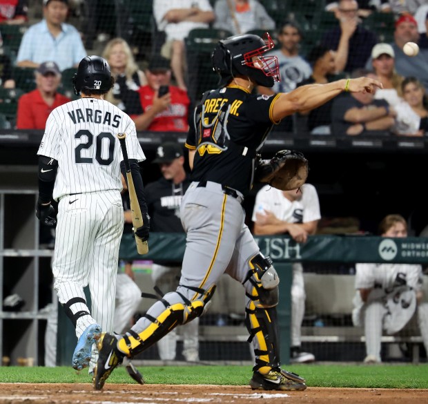 Chicago White Sox designated hitter Miguel Vargas (20) walks to the dugout after striking out in the sixth inning of a game against the Pittsburgh Pirates at Rate Field in Chicago on Sept. 9, 2026. (Chris Sweda/Chicago Tribune)