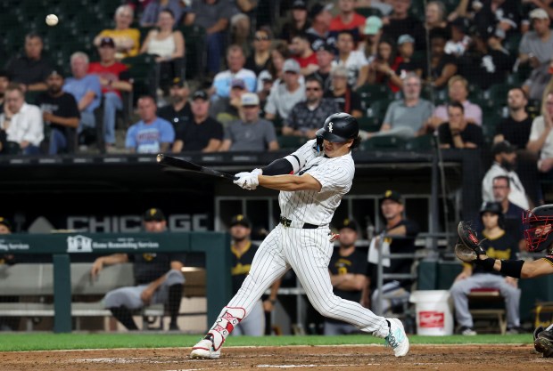 Chicago White Sox first baseman Munetaka Murakami (5) hits a solo home run in the eighth inning of a game against the Pittsburgh Pirates at Rate Field in Chicago on Sept. 9, 2026. (Chris Sweda/Chicago Tribune)
