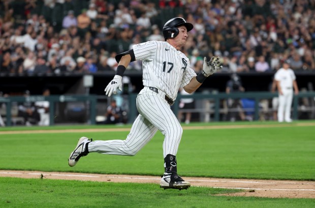 Chicago White Sox left fielder Sam Antonacci (17) sprints down the line on a single in the sixth inning of a game against the Pittsburgh Pirates at Rate Field in Chicago on Sept. 8, 2026. (Chris Sweda/Chicago Tribune)