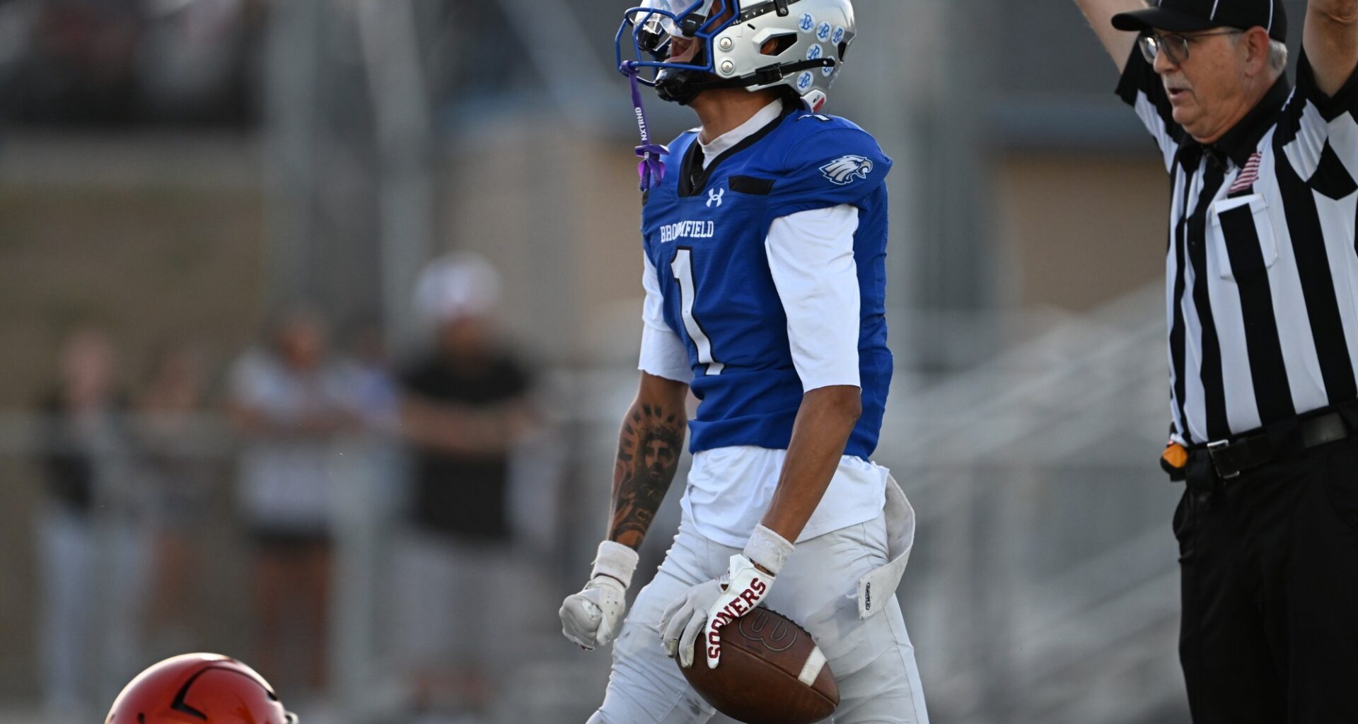 Broomfield football beats Erie to stay undefeated