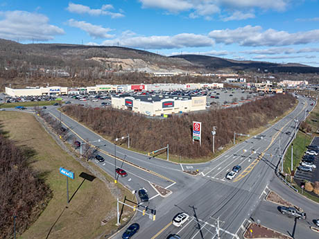 CBRE Negotiates Sale of 110,254-Square-Foot Shopping Center Near Scranton, Pennsylvania