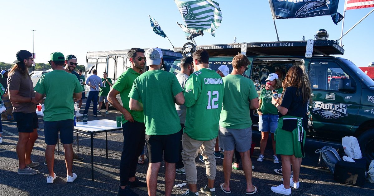 Eagles fans form the Philadelphia Association of Tailgaters to fight new parking rules
