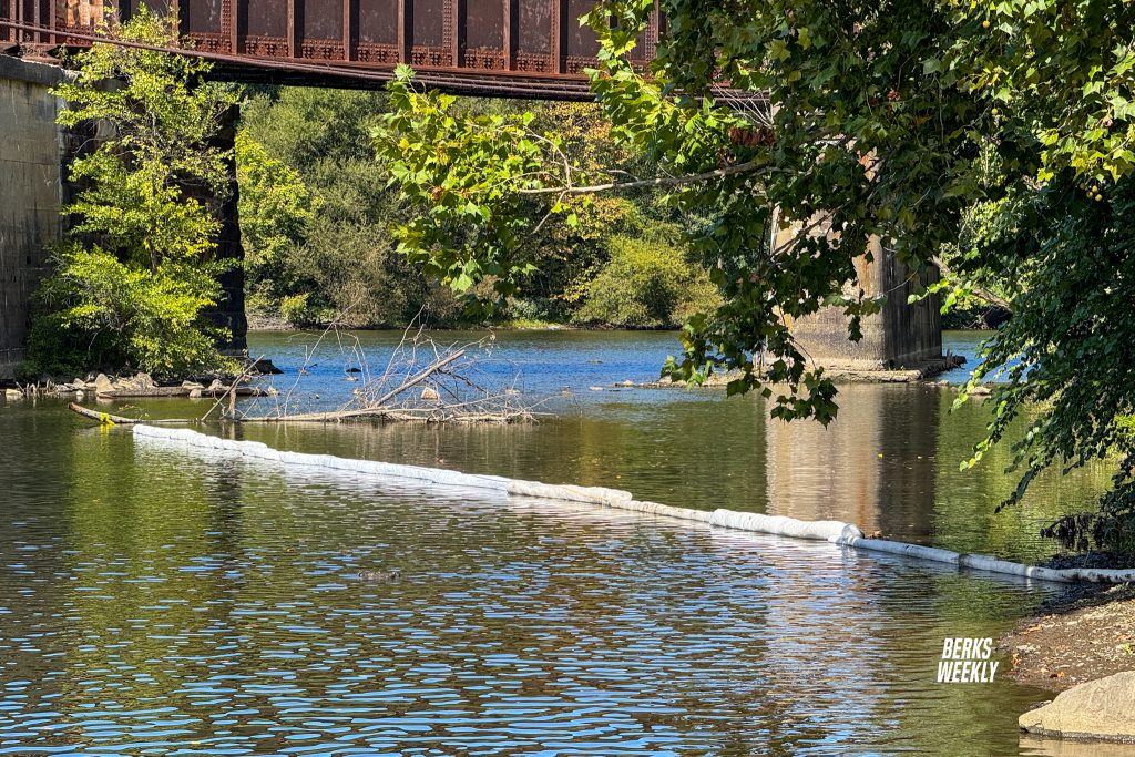 Oil spill prompts containment response along Schuylkill River in Reading
