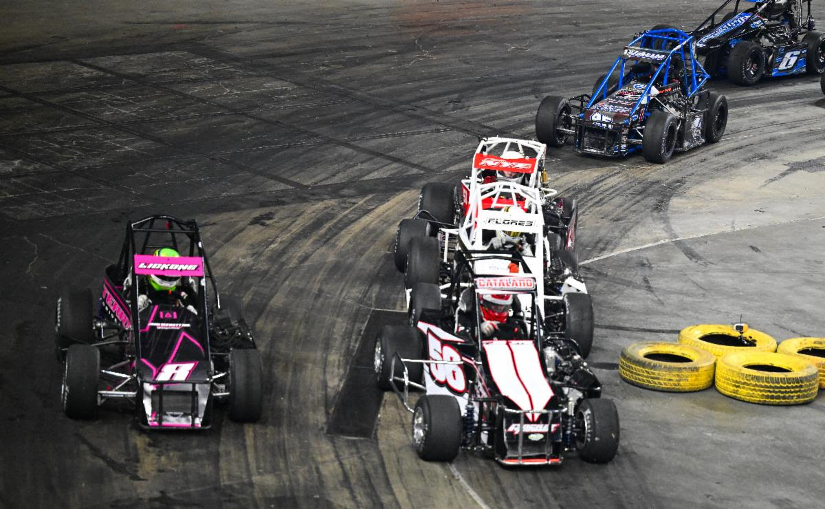 Credit: Indoor Auto Racing Photo