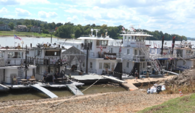 Boats from Pittsburgh and West Virginia make multi-day journeys to Marietta