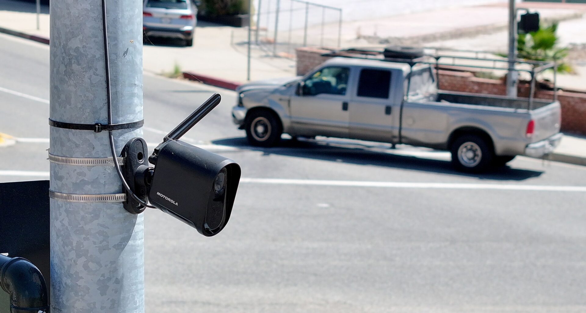 LAPD to test license plate reading surveillance cameras on some city street lights – Daily Bulletin
