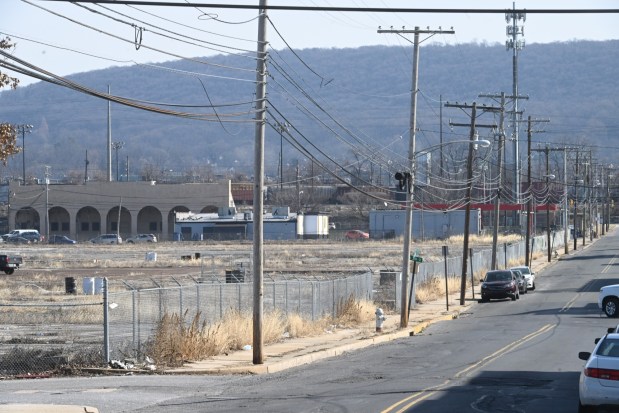 Plans for a six-building shopping center on the former Glidden paint factory site moved forward with preliminary approval from the Reading Planning Commission. (BILL UHRICH/READING EAGLE)