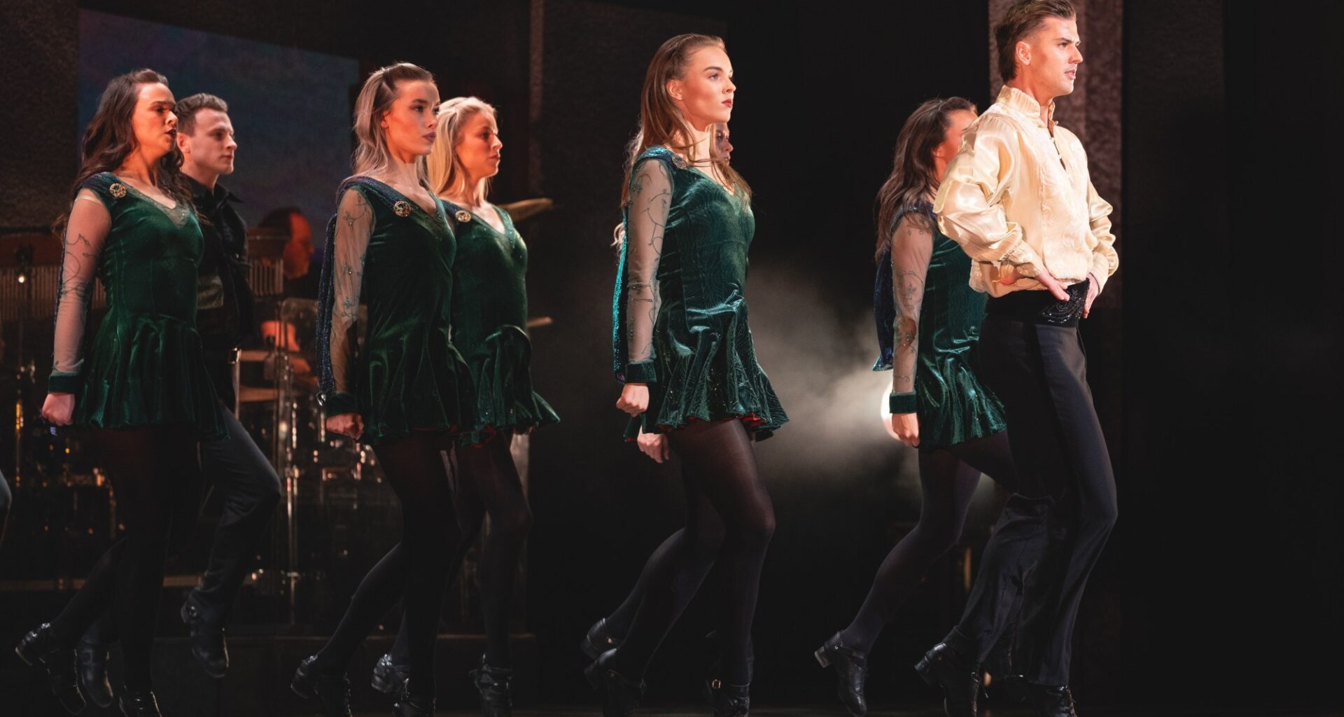 "Riverdance" to perform in Scranton