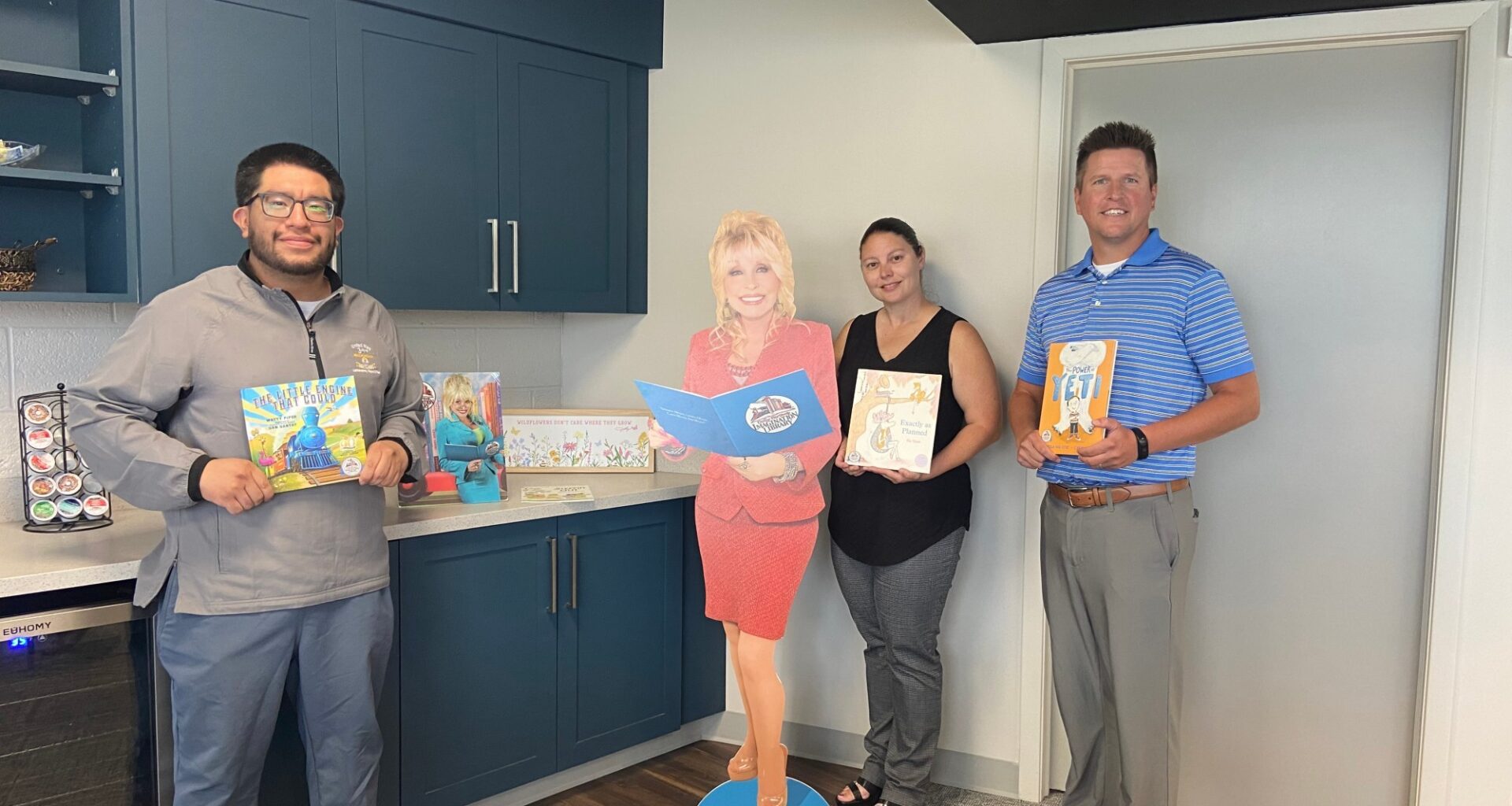 Local United Way to honor Dolly Parton with Be Like Dolly Day Sept. 25