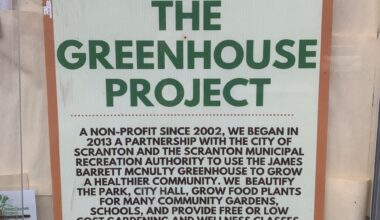 Greenhouse Project to host Honeybee and Harvest Day