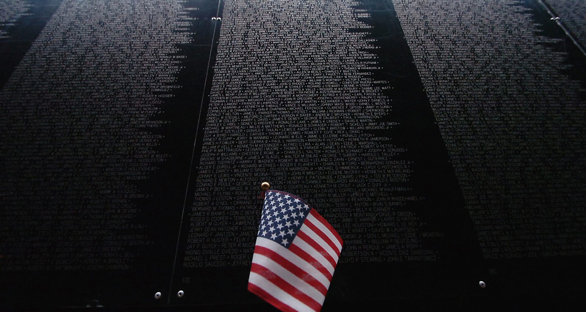 Hours announced for Vietnam War memorial traveling wall replica in Scranton