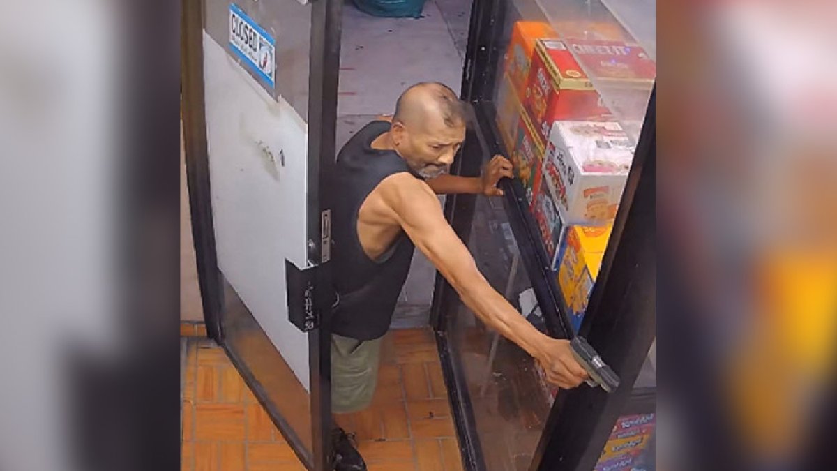 Caught on Cam: Gunman sought in shooting at West Philly store – NBC10 Philadelphia