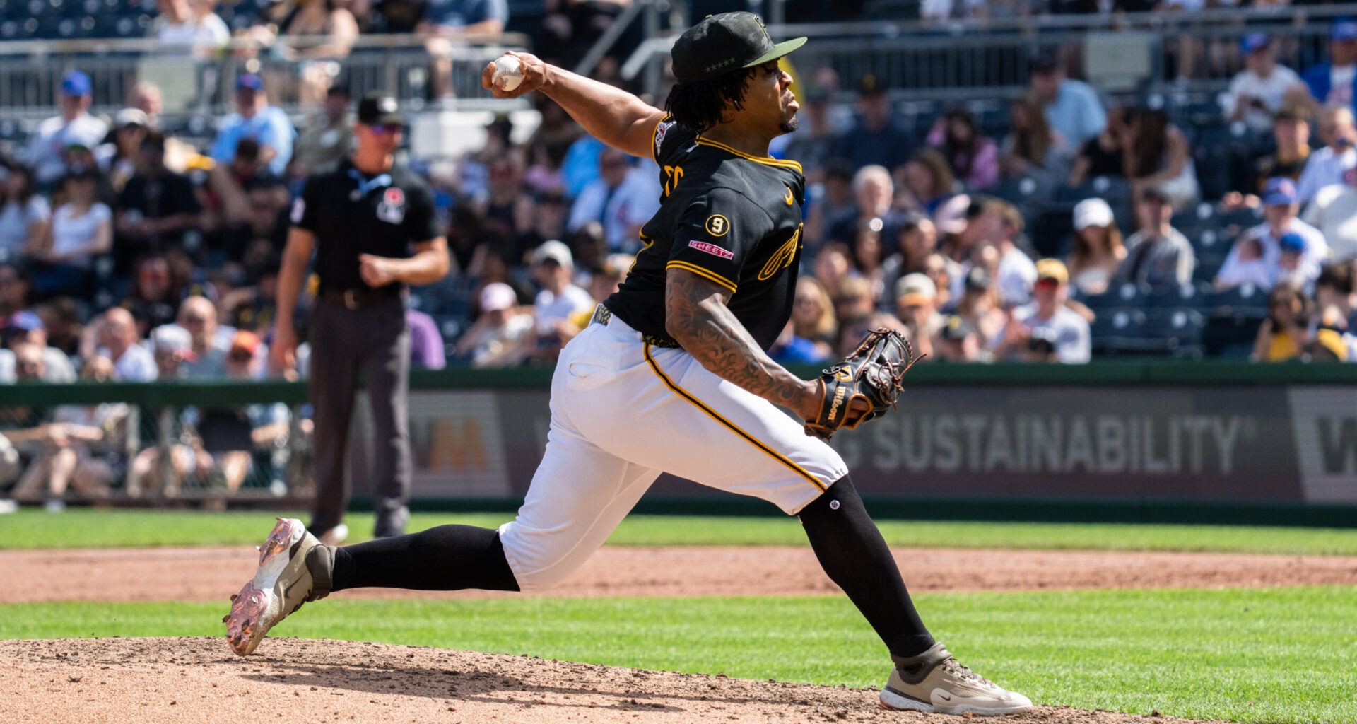 Soto’s Wildness Sinks Pirates in Loss to Cubs; Back Under .500