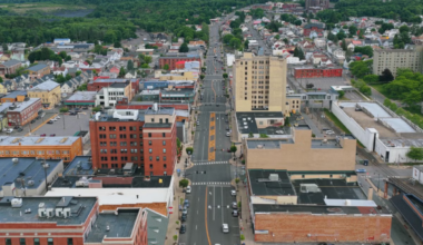 Massive data center developer is offering $10K to residents in this small Pennsylvania community. Locals are pushing back