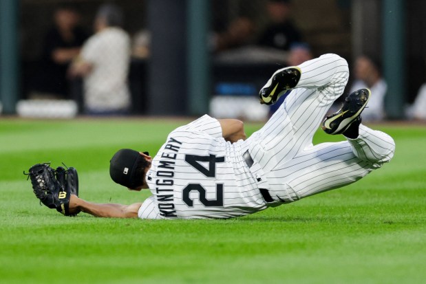 White Sox right fielder Braden Montgomery dives to catch a liner from Pirates center fielder Jake Mangum in the second inning Sept. 10, 2026, at Rate Field. (Armando L. Sanchez/Chicago Tribune)