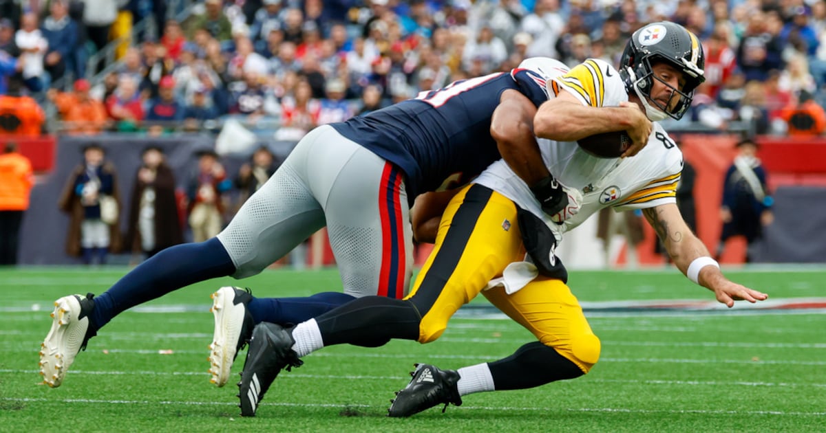 Steelers offense no-shows in 20-3 loss to Patriots