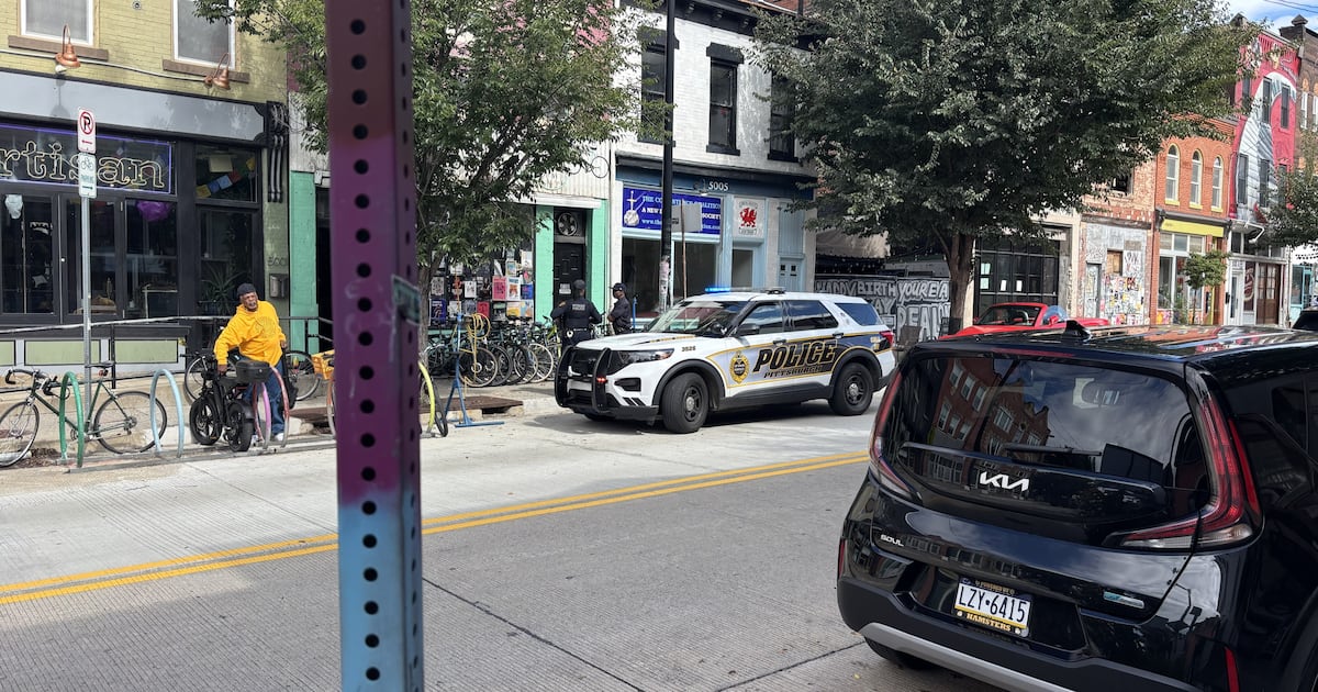 Man stabbed in Pittsburgh following argument on bus; suspect tased, arrested – WPXI