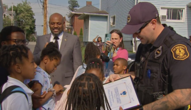 Students honor Pittsburgh police officer dedicated to keeping them safe