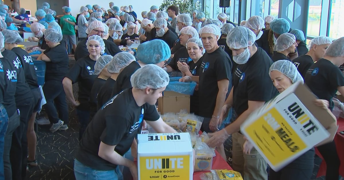 Volunteers pack more than 200K meals on 9/11 day of service, remembrance in Pittsburgh