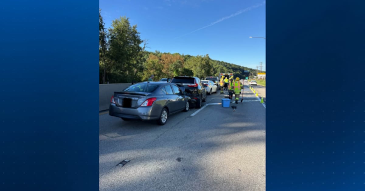 Multiple people injured in crash on I-376 West in Allegheny County