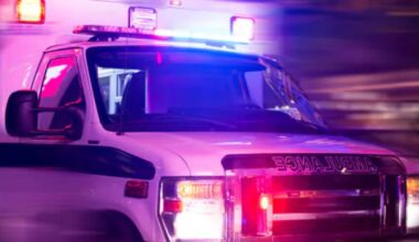 Man in critical condition after crashing motorcycle in West Homestead – WPXI